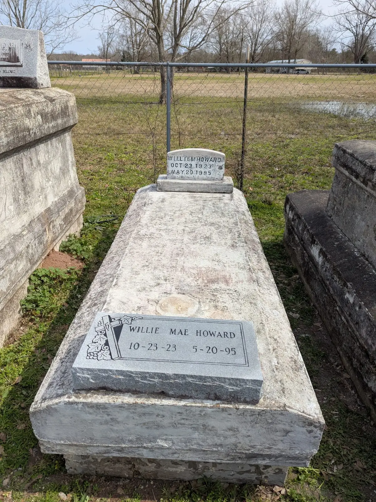 Headstone Repair / Cleaning 512 676 7860